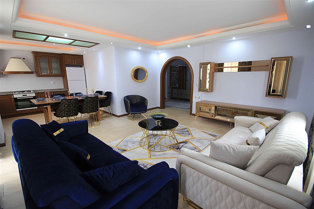 Просторная меблированная квартира 2+1 в Махмутларе, Турция