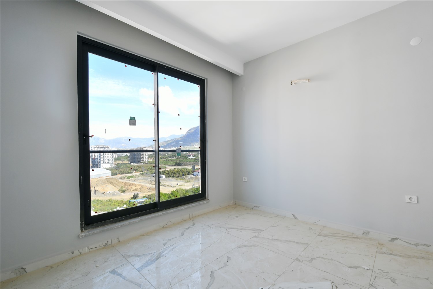 Новая квартира 1+1 в Махмутларе - Алания, Турция