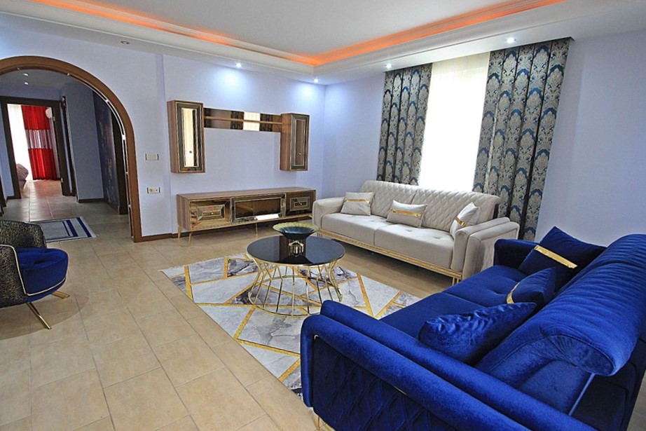 Просторная меблированная квартира 2+1 в Махмутларе, Турция