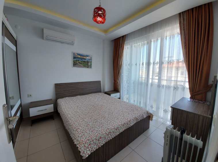 Квартира 1+1 в турецком доме в Махмутларе