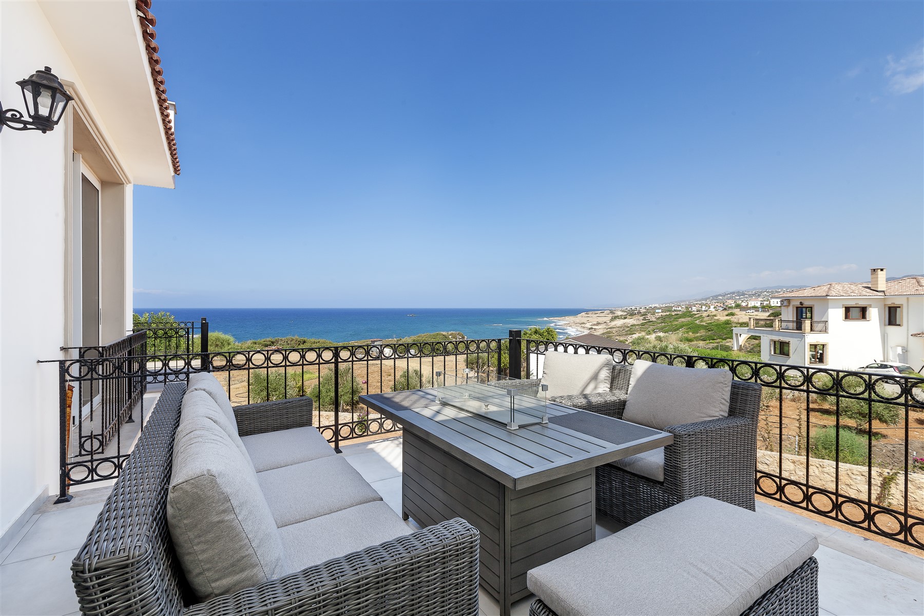 Апартаменты с видом на Средиземное море - Северный Кипр