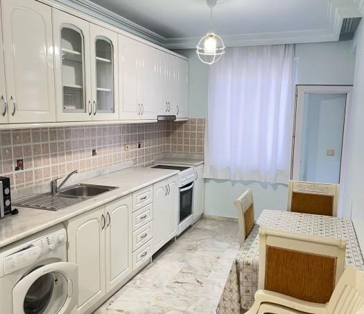 Квартира 2+1 с отдельной кухней в Алании, Махмутлар