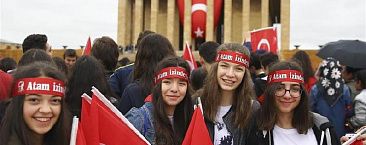 19 мая - день памяти Ататюрка и праздник молодежи и спорта